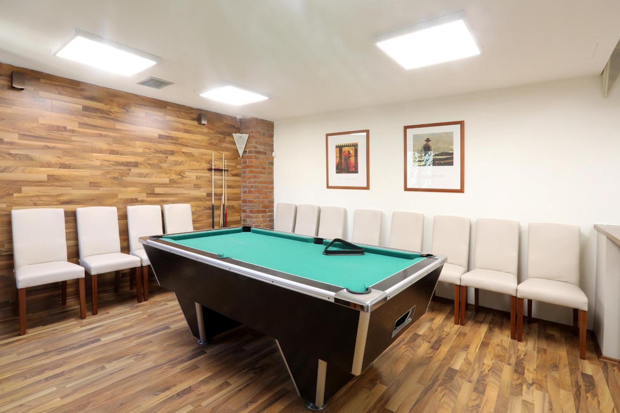 Hotel Pod Vezi Strážnice Εξωτερικό φωτογραφία