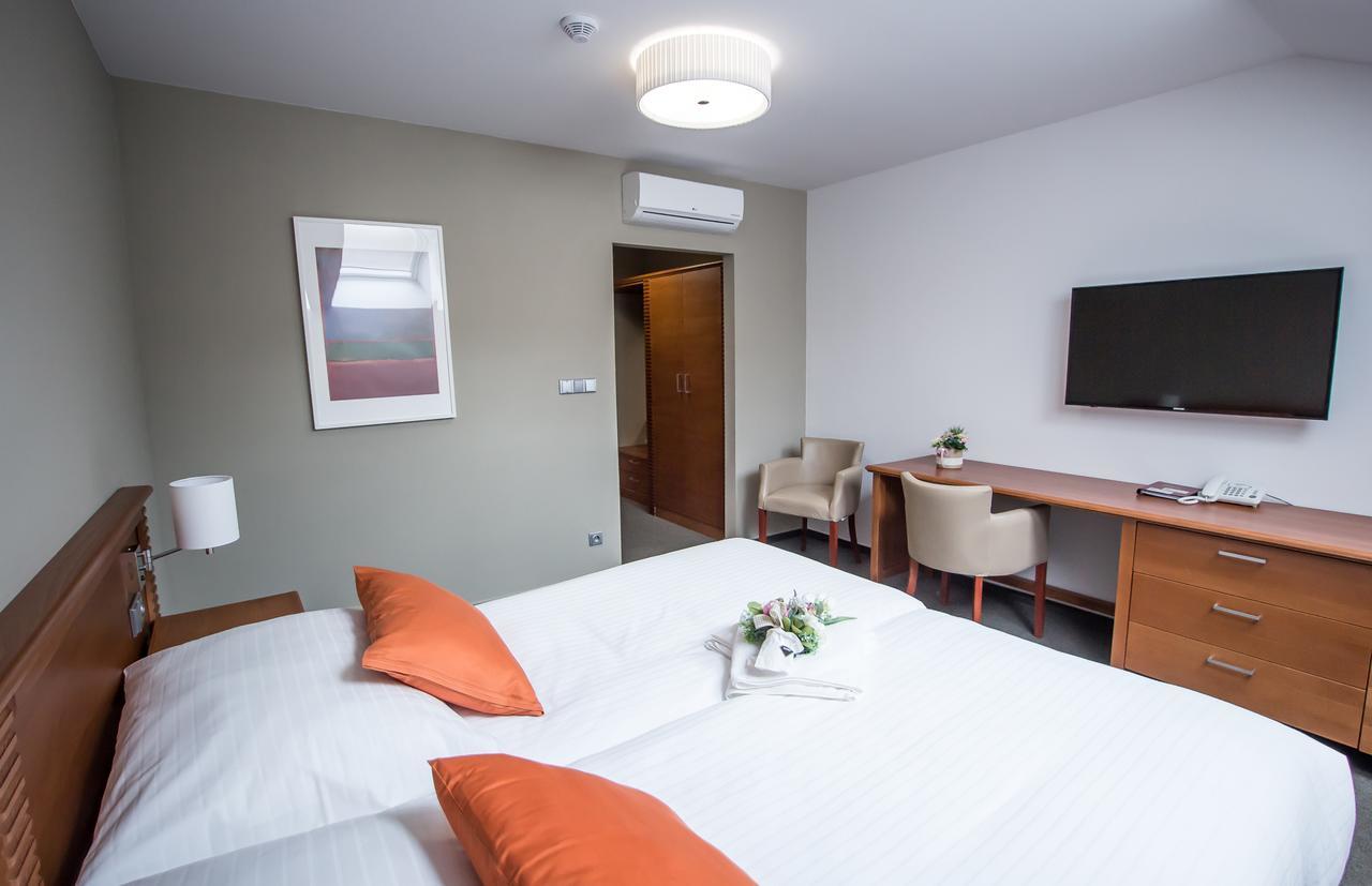 Hotel Pod Vezi Strážnice Εξωτερικό φωτογραφία